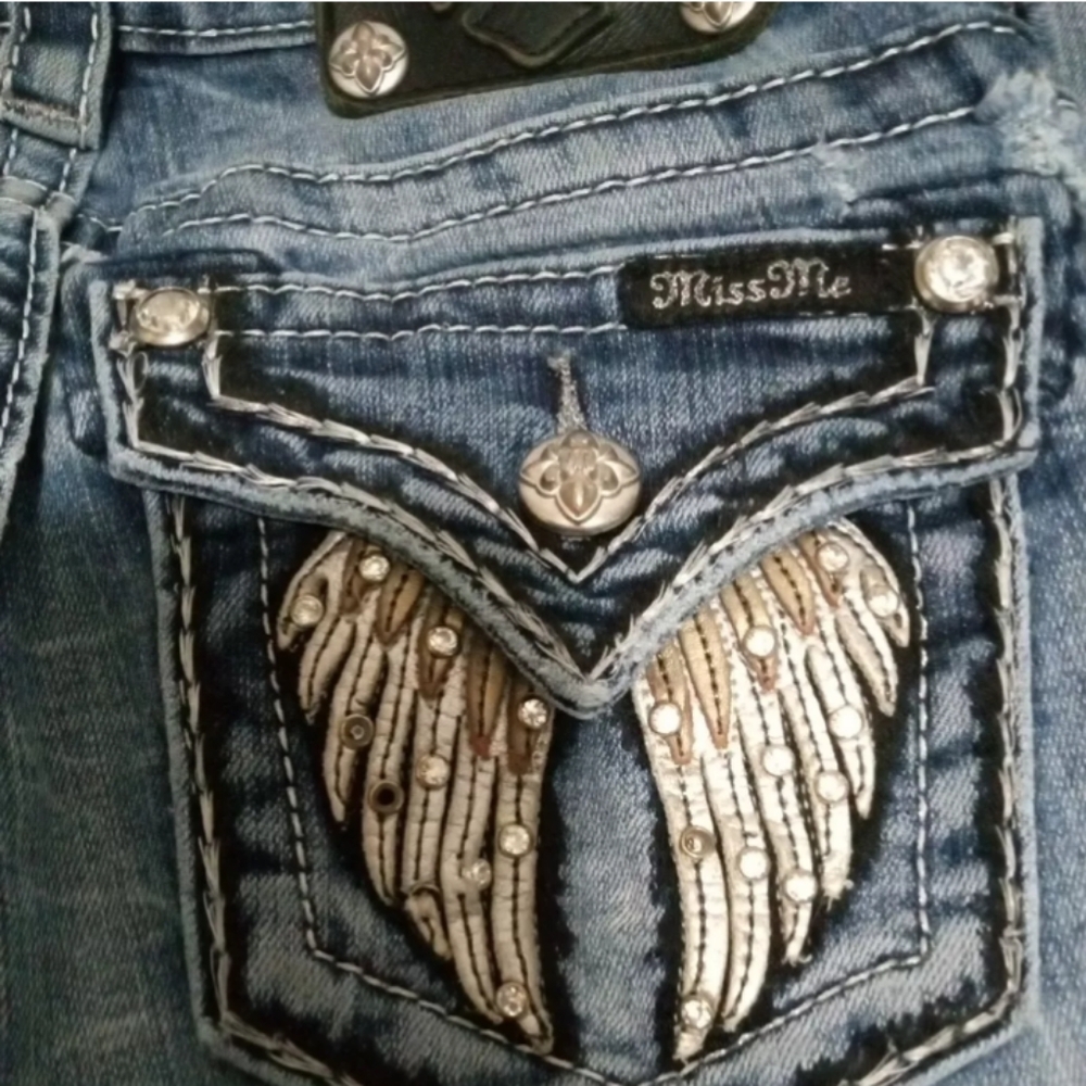 WOMEN'S MISS ME Skinny 26 EMBROIDERED RHINESTONE DIAMONDS SEQUIN ROCKER JEANS